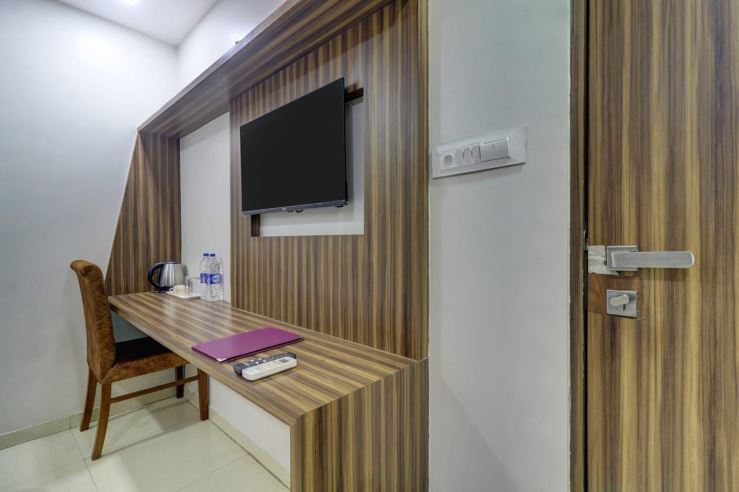 Hotel Blue Terminal Mumbai Ngoại thất bức ảnh